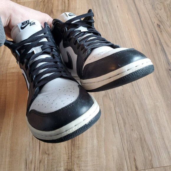 2014 Nike Jordan 1 High OG Black White size 11 us mens - Picture 4 of 9